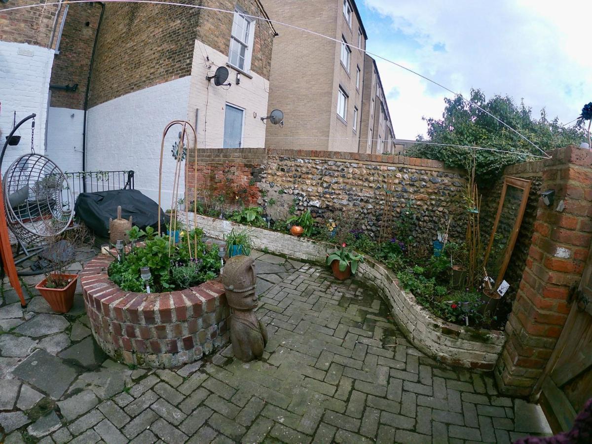 Moat Victorian, Sea View! Apartment